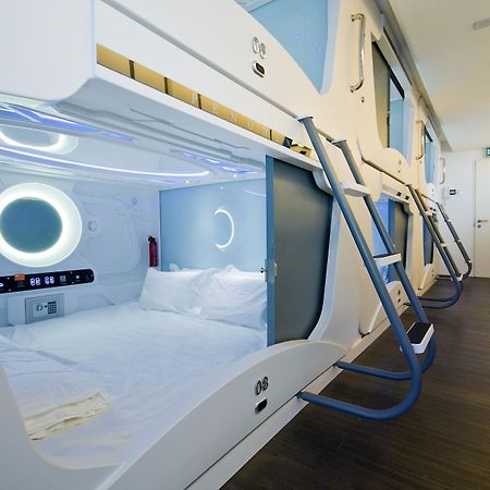 M Qube Hotel Sungai Dua Bukit Экстерьер фото