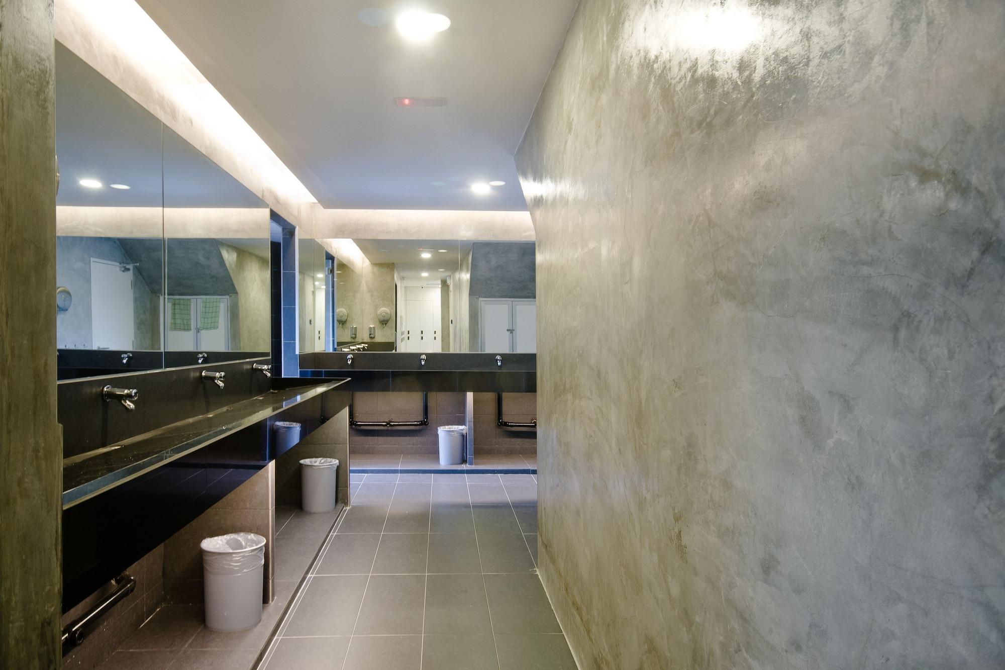 M Qube Hotel Sungai Dua Bukit Экстерьер фото