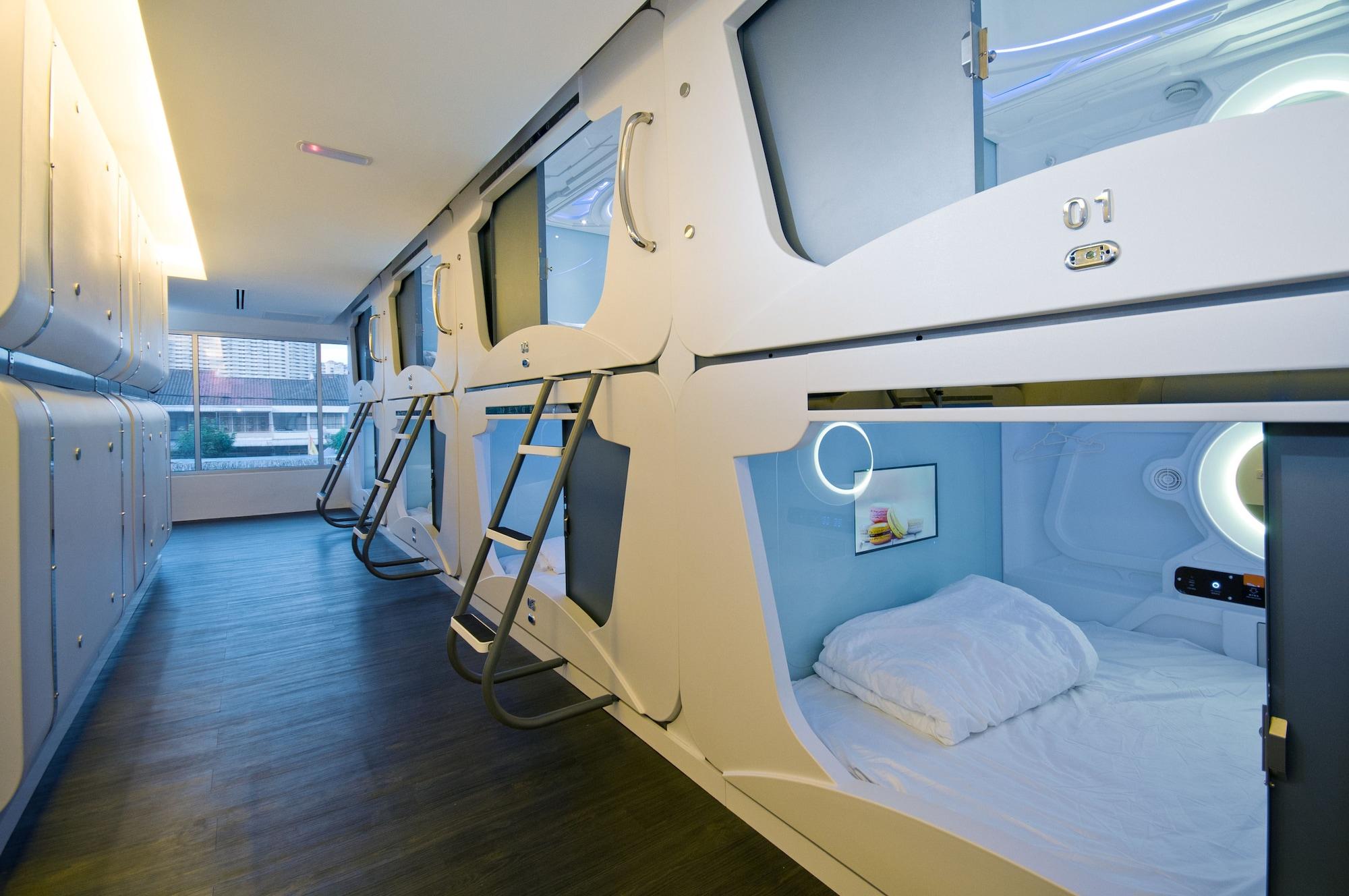 M Qube Hotel Sungai Dua Bukit Экстерьер фото
