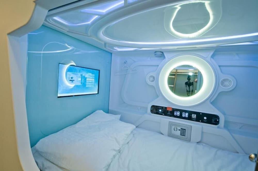 M Qube Hotel Sungai Dua Bukit Экстерьер фото