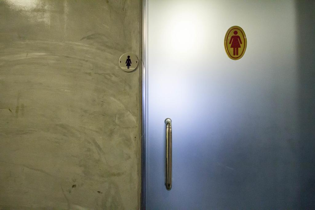 M Qube Hotel Sungai Dua Bukit Экстерьер фото